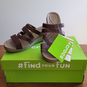 Crocs Leighann Mini Wedge Size 8 Bronze